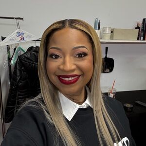 Meet your Posher, Andrea